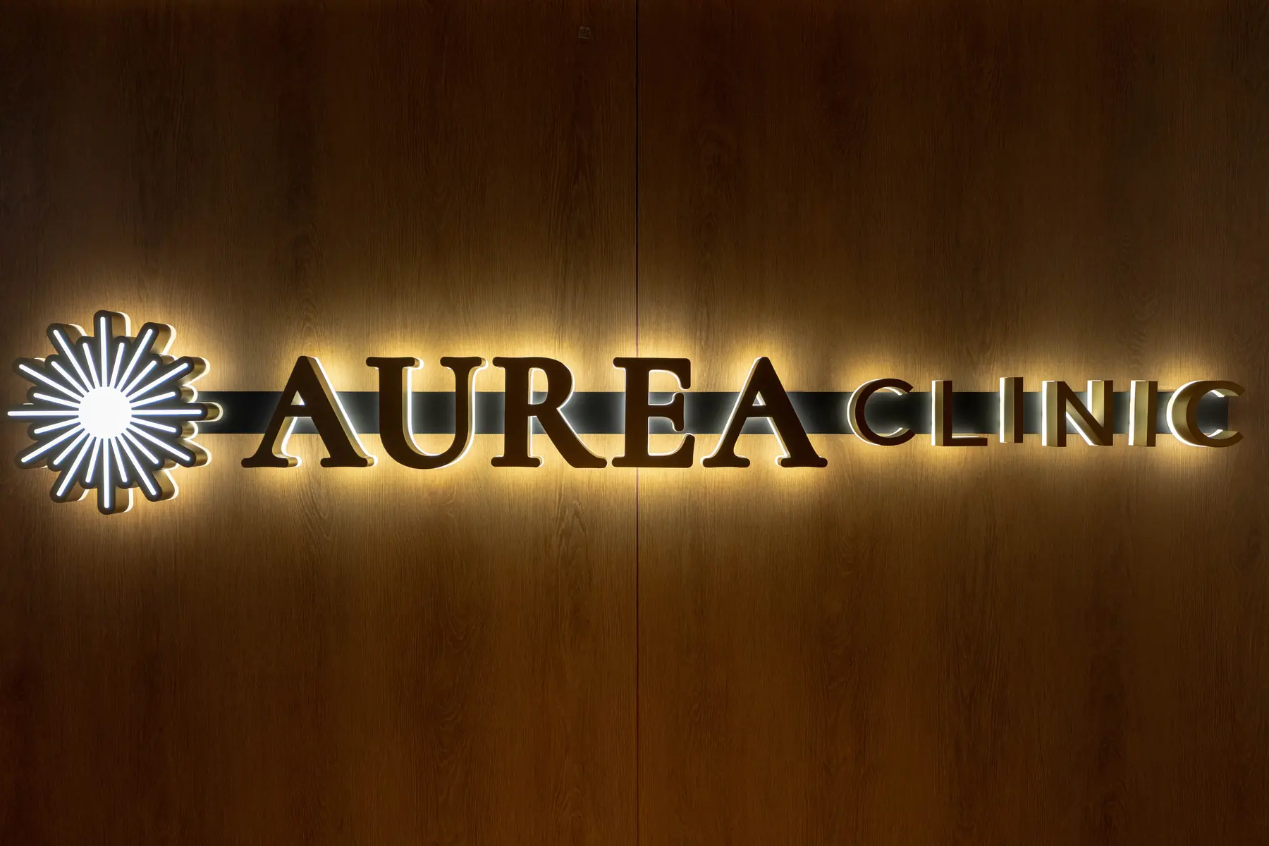 Aurea Clinic signage